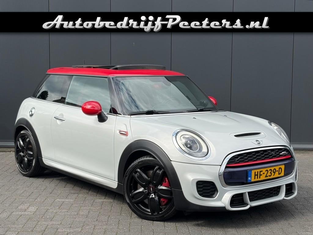 Mini JOHN COOPER WORKS 2.0 231pk Aut. Pano JCW-stoelen HUD L, Auto's, Automaat, 1998 cc, Gebruikt, Euro 6