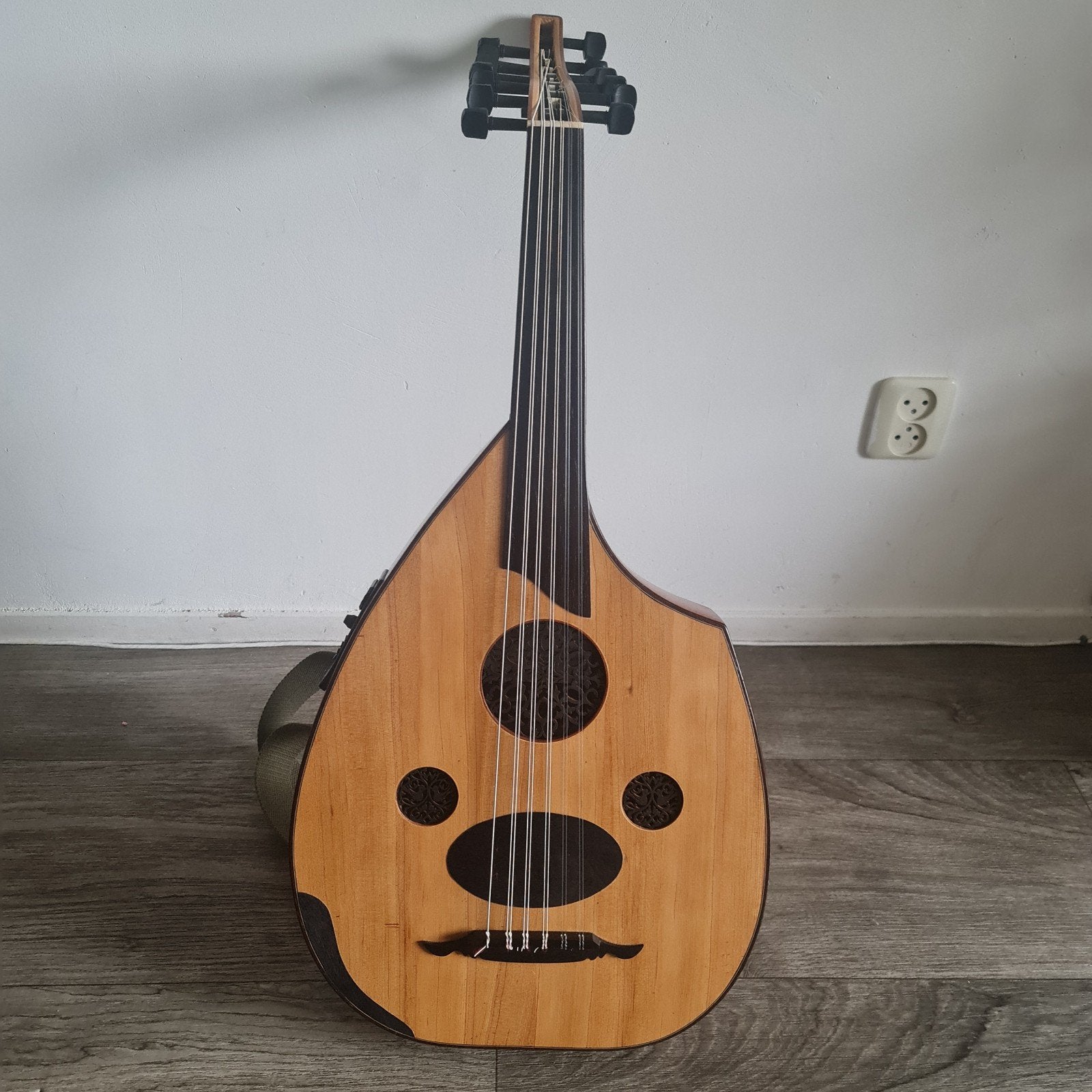Professionele Arabische semi akoestische Oed/ Luit, Muziek en Instrumenten, Ophalen, Zo goed als nieuw
