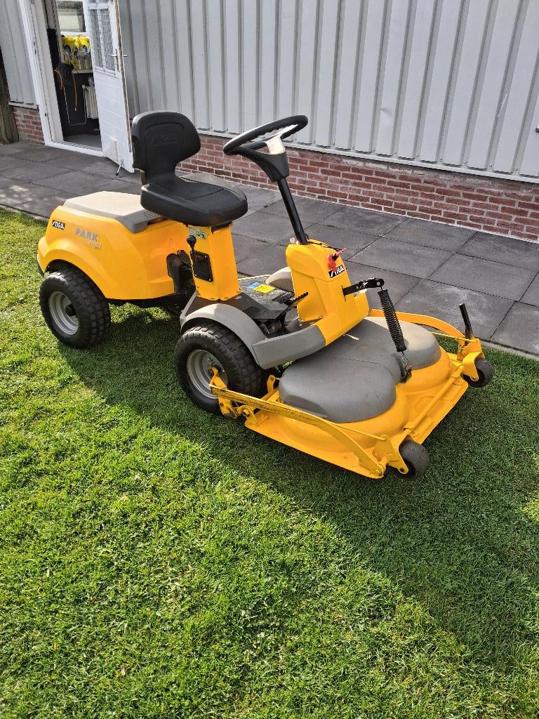 Stiga PARK Compact 16HST 15,5pk OHV AVS B&S, Strak maaidek!, Tuin en Terras, Zitmaaiers, Gebruikt, Stiga, STIGA, Stiga