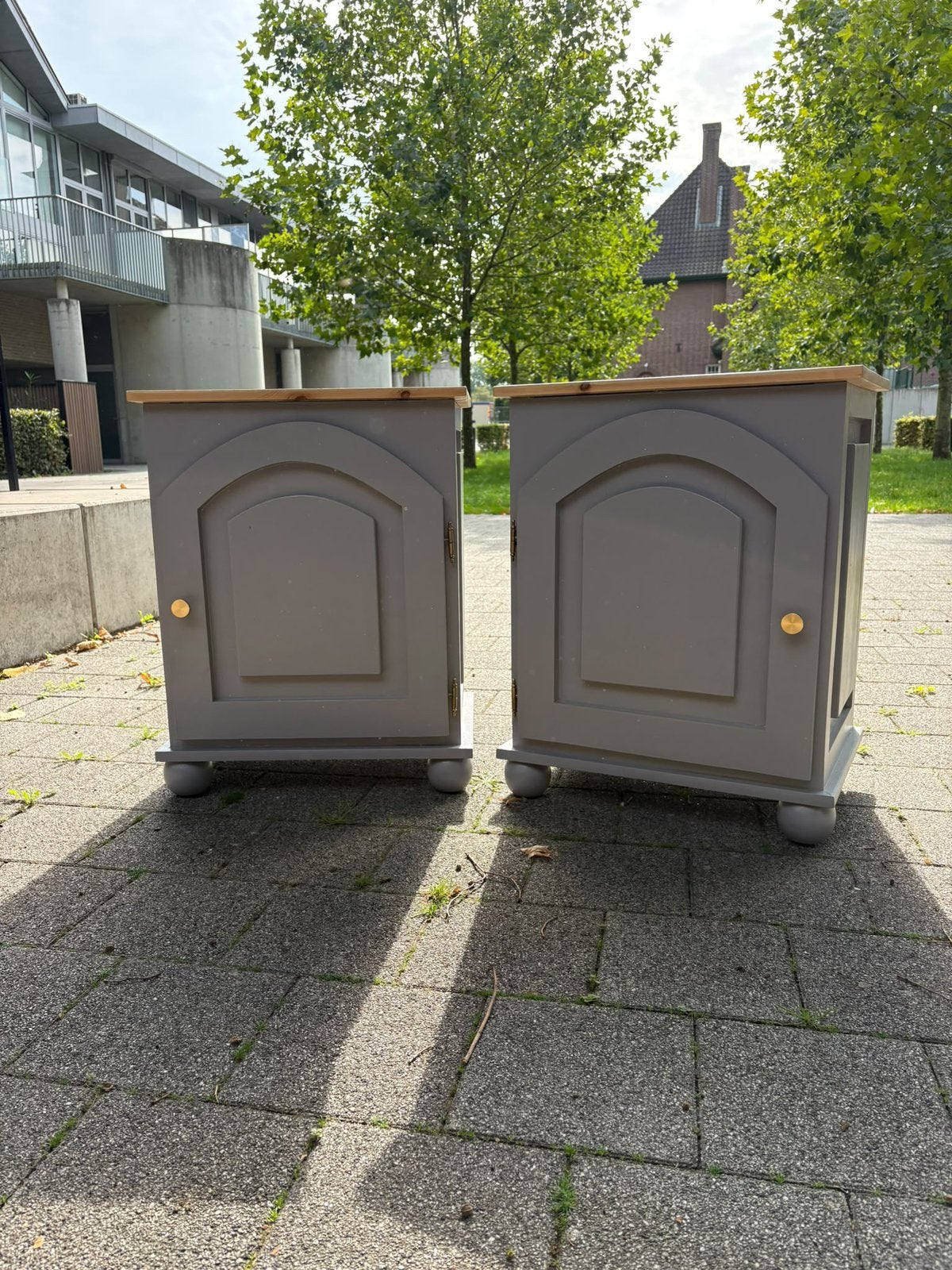 Set van 2 grenen nachtkastjes | grijs & naturel, Huis en Inrichting, Ophalen, Zo goed als nieuw, Minder dan 45 cm