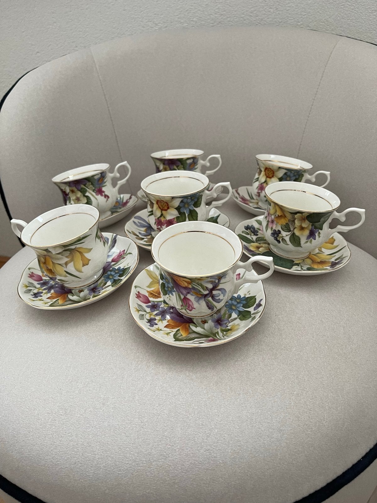 7 Alt Regensburg Fine Bone China Kop en Schotelsets, Antiek en Kunst, Ophalen of Verzenden