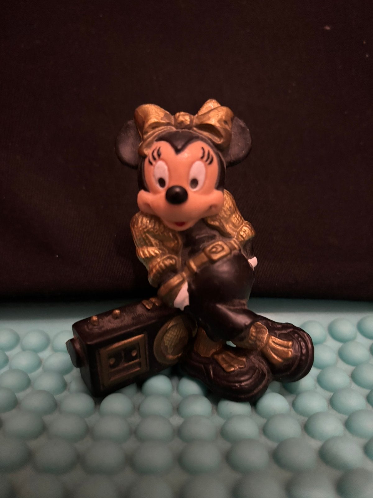 Minnie mouse vintage bully zwart-gouden outfit met radio., Verzamelen, Disney, Verzenden