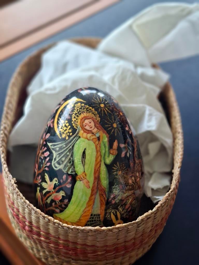 Twee unieke handbeschilderde decoratieve eieren, Antiek en Kunst, Ophalen