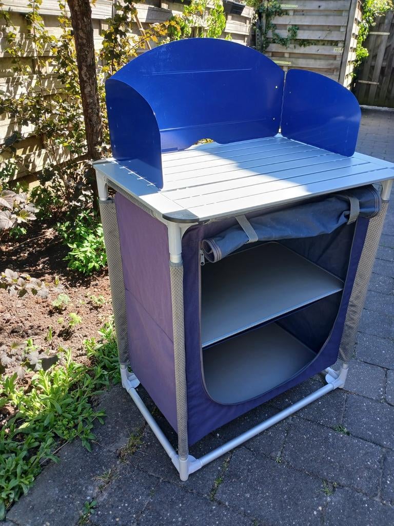Campingkeuken vrijbuiter met windscherm en opbergruimte, Ophalen, Gebruikt