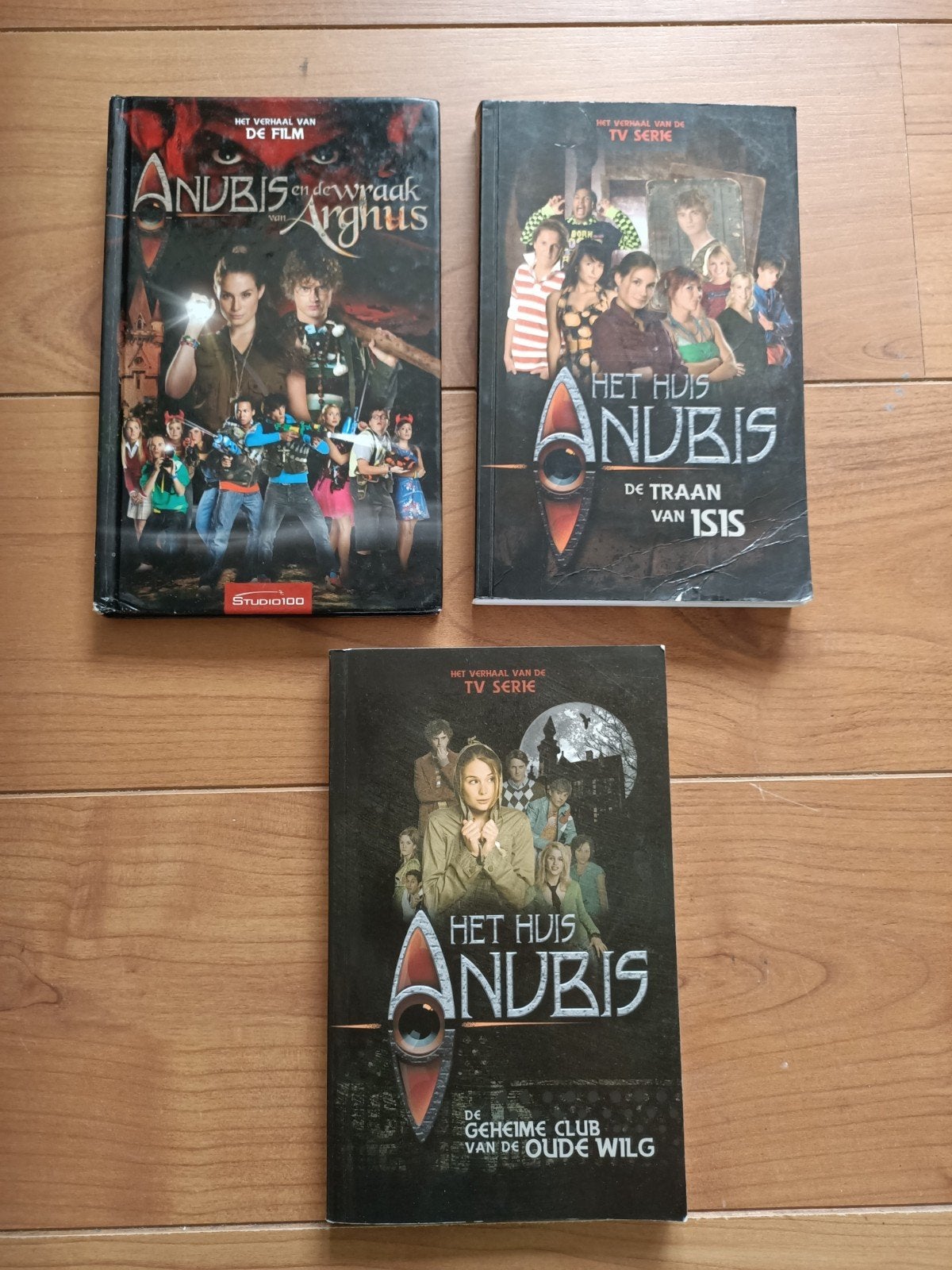 3x het Huis Anubis boeken oa De Wraak van Argus l, Boeken, Ophalen of Verzenden, Gelezen