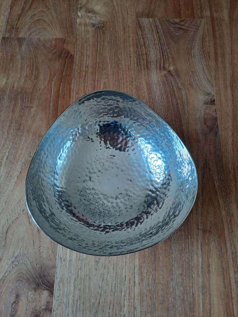 Unieke gehamerde metalen schaal - Fink logo, Ophalen of Verzenden
