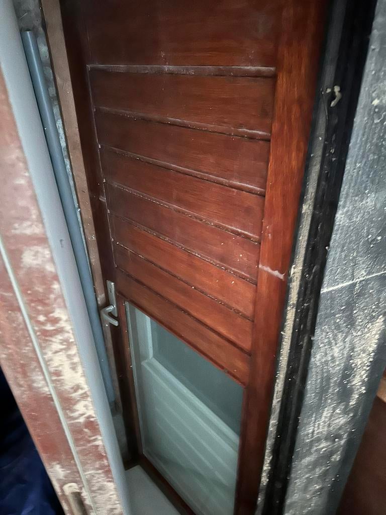 2 hardhouten schuurdeuren dubbelglas, Doe-het-zelf en Verbouw, Deuren en Horren, Ophalen of Verzenden, Zo goed als nieuw, Buitendeur