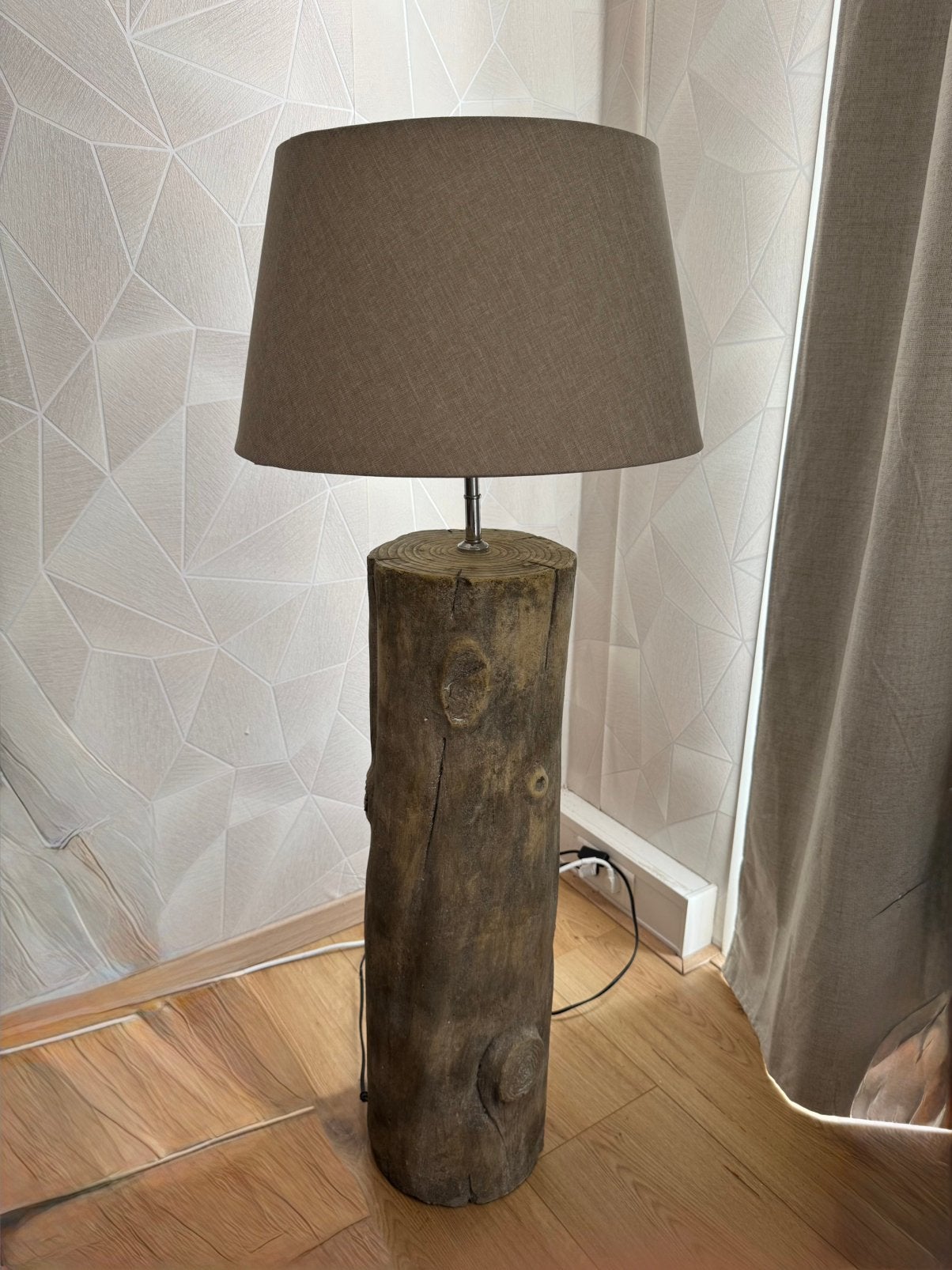Landelijke houten vloerlamp met linnen lampenkap., Ophalen, Gebruikt