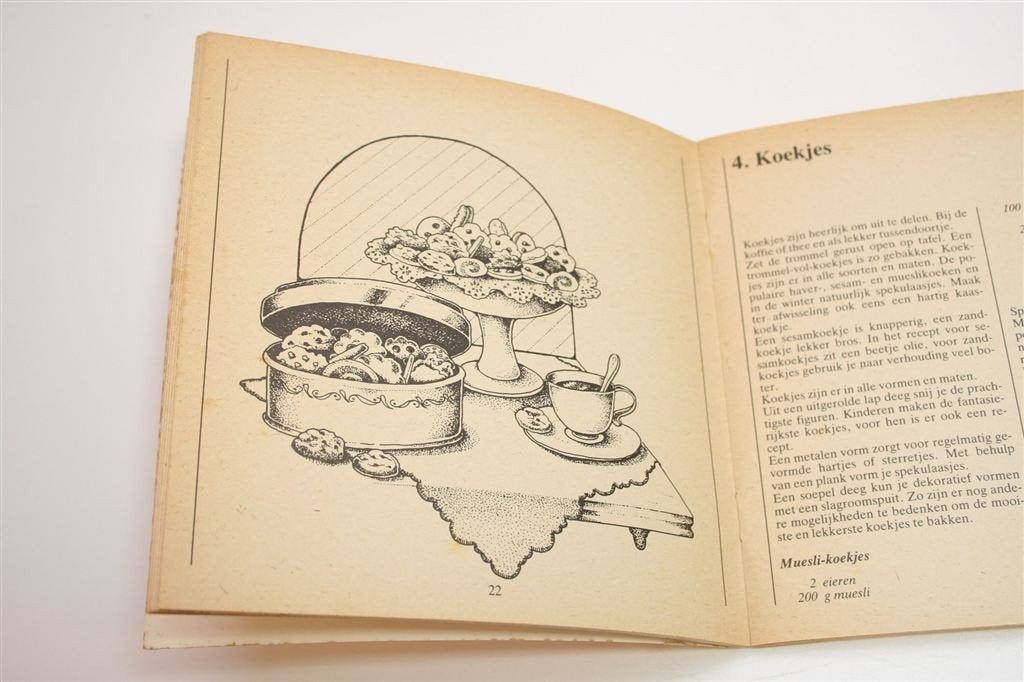Lekker Bakken Zonder Suiker — Recepten [Kleine Aarde], Boeken, Ophalen of Verzenden, Gelezen, Nederland en België
