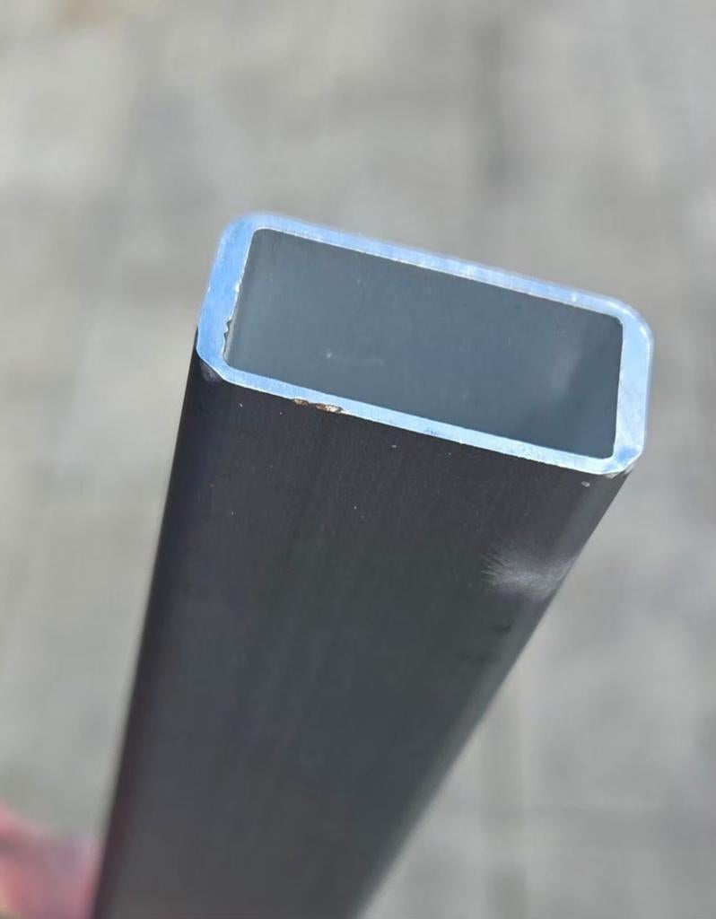 Gezocht: blank geanodiseerd Aluminium koker 30x15mm min 48cm, Doe-het-zelf en Verbouw, Ophalen of Verzenden, Aluminium