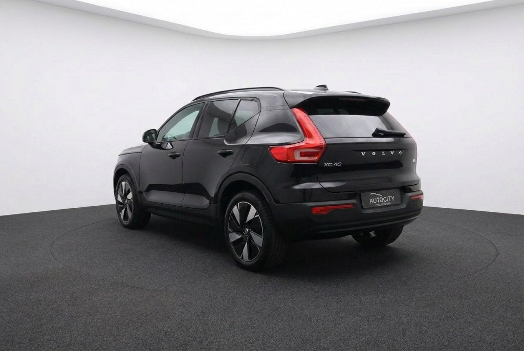 Volvo XC40 Recharge Plus Pure Electric 69kWh | Winterpakket, Auto's, 238 pk, 0 cilinders, Gebruikt, Zwart