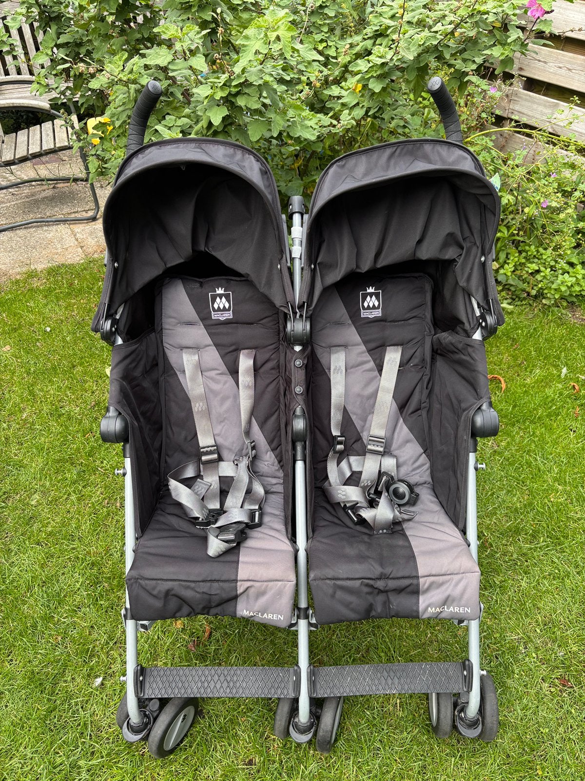 MacLaren twin Triump tweeling buggy - zwart - goede staat, Kinderen en Baby's, Buggy's, Ophalen, Gebruikt, Maclaren
