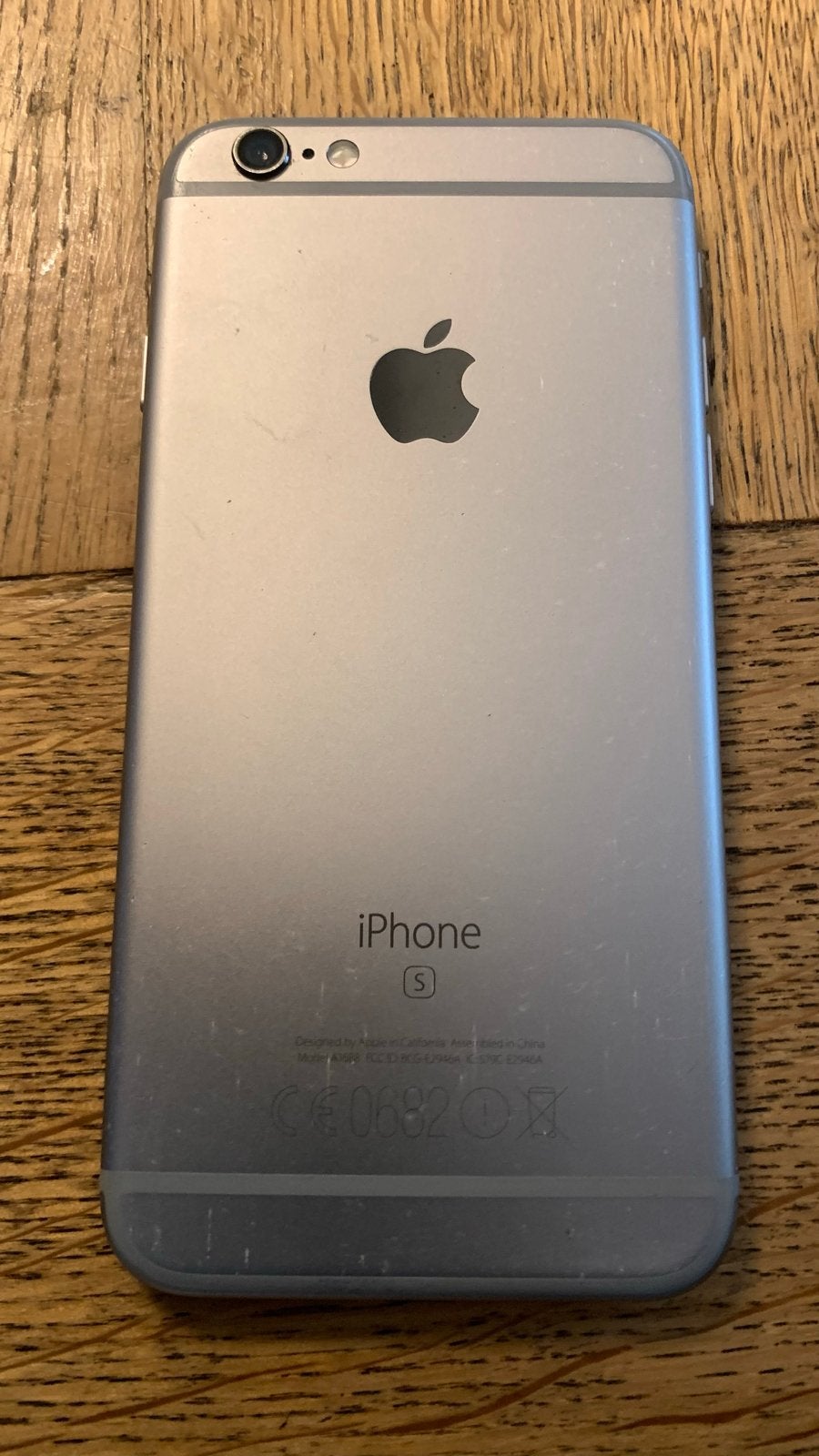 iPhone 6S (A1688) met originele oordopjes en doos, Telecommunicatie, Mobiele telefoons | Apple iPhone, Ophalen, Gebruikt, IPhone 6S