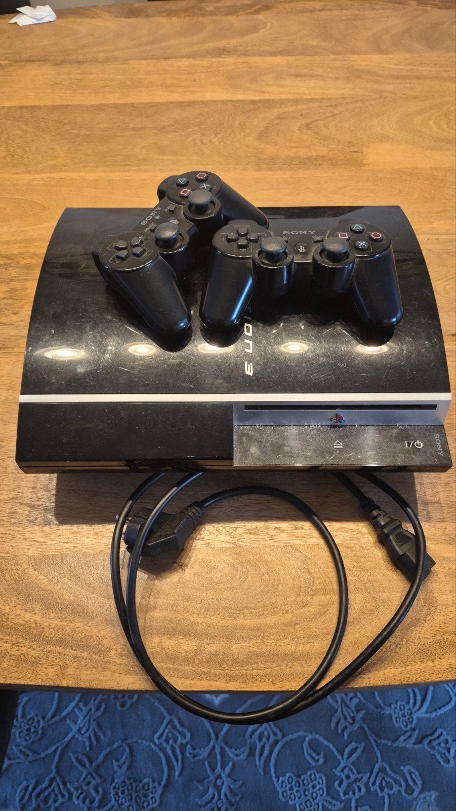PlayStation 3 met 2 controllers en gta 5, Spelcomputers en Games, Spelcomputers | Sony PlayStation 3, Ophalen, 40 GB, Phat, Met 2 controllers
