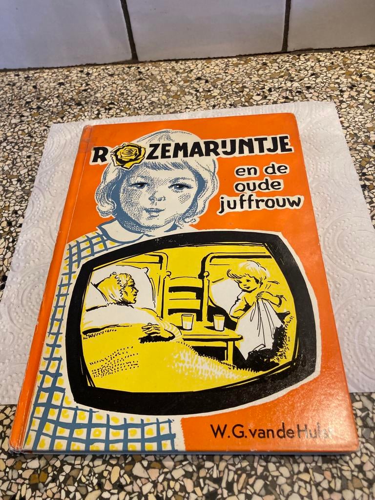 Rozemarijntje en de oude juffrouw, Ophalen of Verzenden, Zo goed als nieuw