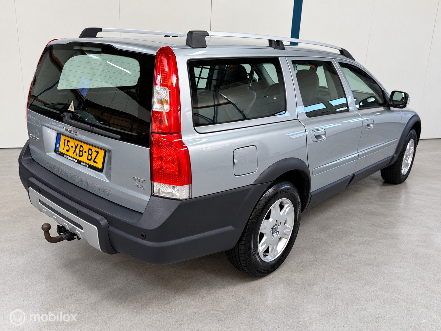Volvo XC70 2.5 T Summum NL-AUTO / 1E-EIGENAAR / AUTOMAAT, Auto's, Automaat, XC70, 2521 cc, Vierwielaandrijving