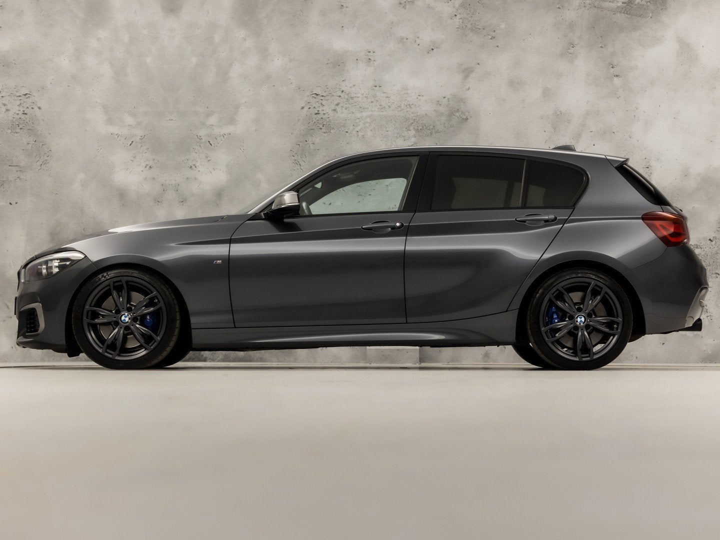 BMW M140i M Sport High Executive 340Pk Automaat (6 CILINDER,, Auto's, BMW, 12 maanden, Achterwielaandrijving, Gebruikt, Alcantara