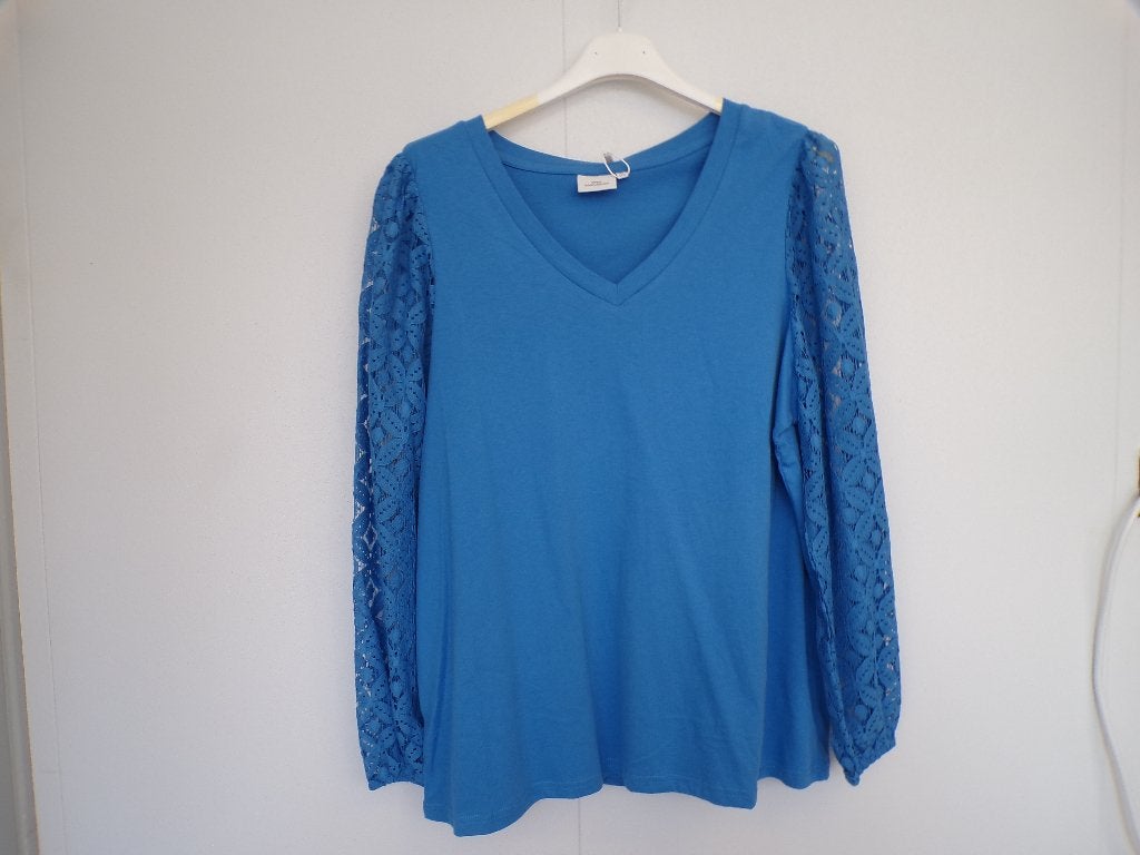 1 ger.Blauw tricot tuniek met kanten mouw M - 46/48 nw (3x), Kleding | Dames, Nieuw, Ophalen of Verzenden, Nvt, Nvt
