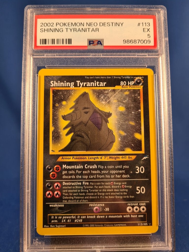 Shining Tyranitar 113/105 - Neo Destiny (PSA 5), Hobby en Vrije tijd, Verzenden, Gebruikt