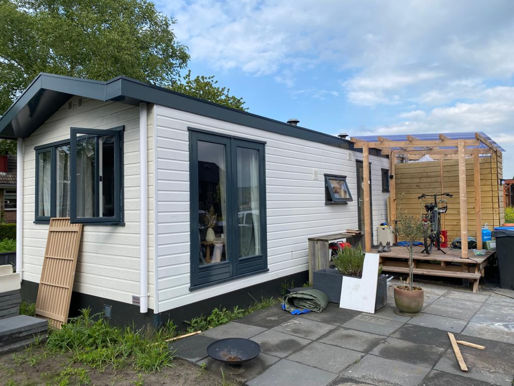 Nette chalet met 2 slaapkamers (3,75x9m), Tot en met 4