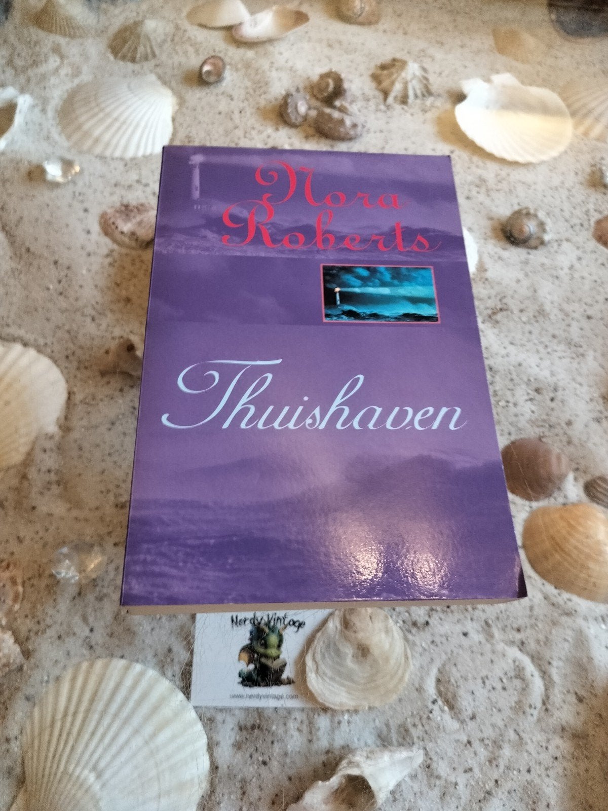 Nora Roberts - Thuishaven, Gelezen, Ophalen of Verzenden, Nora Roberts