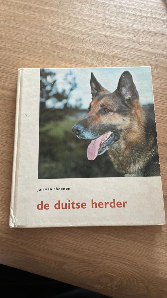 Boek: De Duitse Herder - Jan van Rheenen, Boeken, Dieren en Huisdieren, Ophalen of Verzenden, Gelezen, Honden
