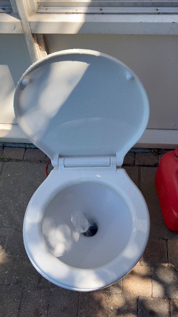 Electrisch toilet 12V Allpa, Ophalen, Zo goed als nieuw, Kombuis en Sanitair
