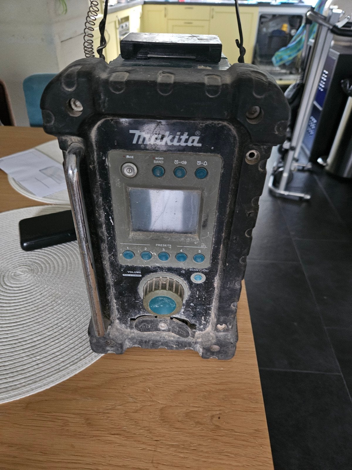 Makita radio, Audio, Tv en Foto, Radio's, Ophalen of Verzenden, Zo goed als nieuw