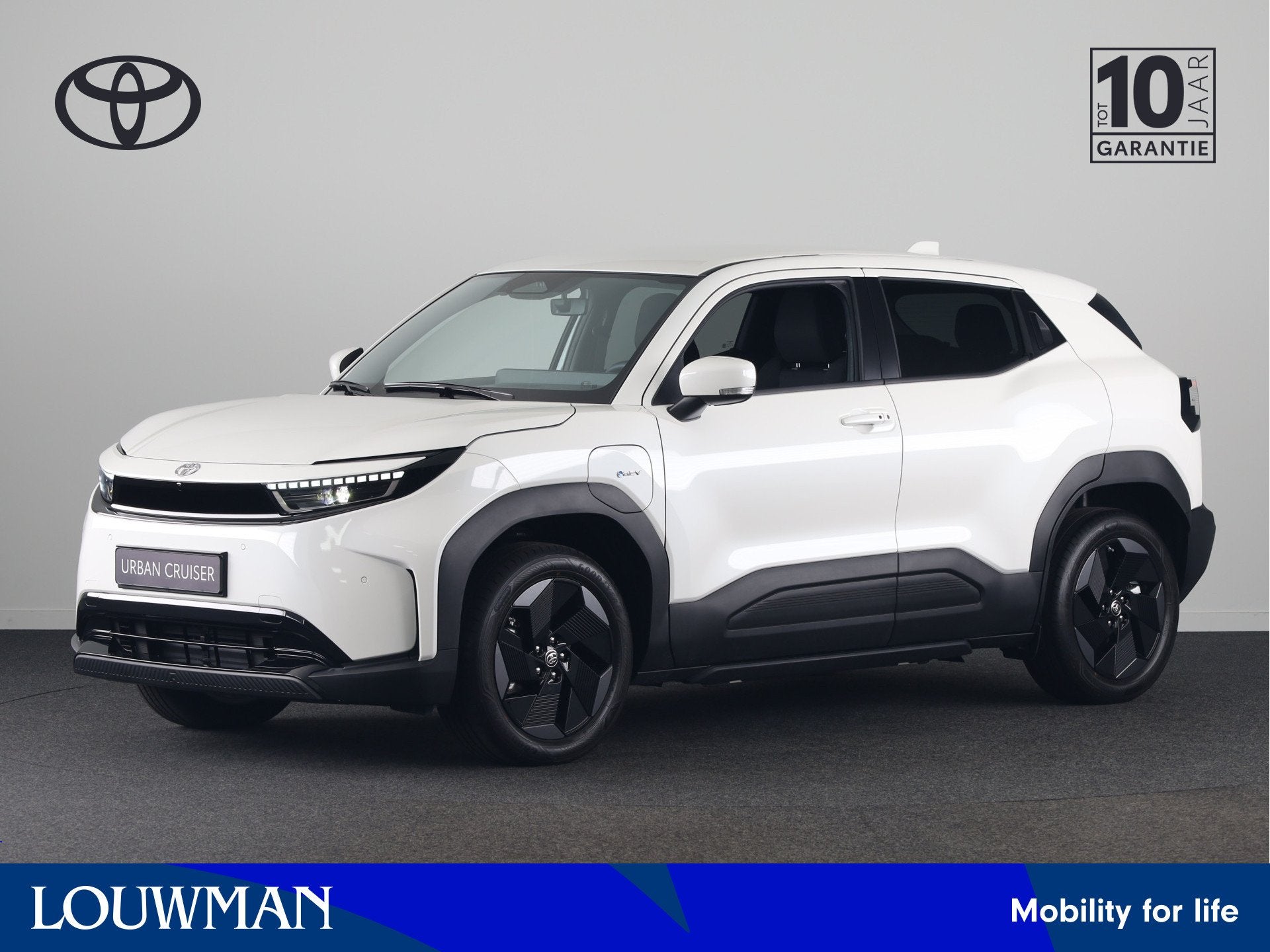 Toyota Urban Cruiser Dynamic 61 kWh *NIEUW* | Direct leverba, Auto's, Stof, Wit, Urban Cruiser, SUV of Terreinwagen
