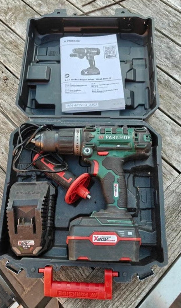 Parkside Accu Boormachine met 4Ah Accu en Lader, Variabele snelheid, Ophalen of Verzenden, Minder dan 400 watt, Zo goed als nieuw