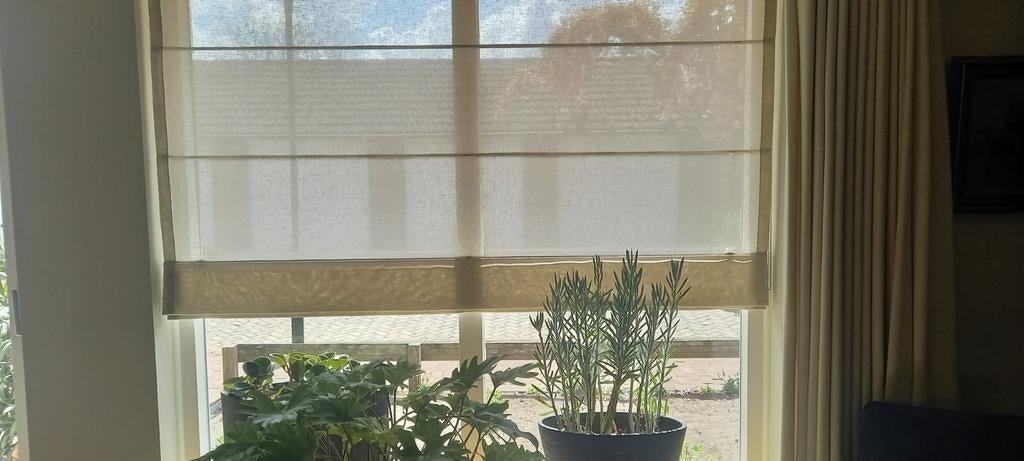 2 Vouwgordijnen linnen structuur, Ophalen, Zo goed als nieuw, Beige