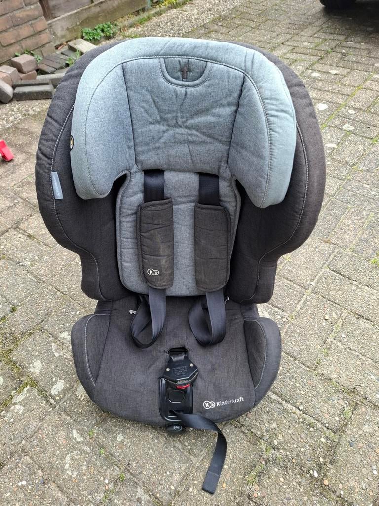 Kinderkraft autostoel, Ophalen