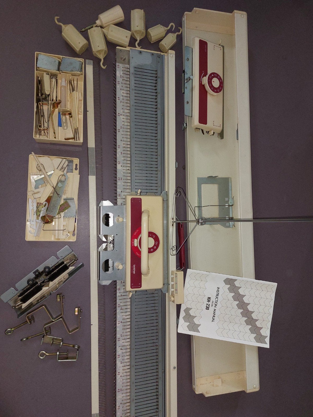 Brother KH-230 Breimachine met accessoires en handleiding, Hobby en Vrije tijd, Ophalen, Gebruikt, Breien