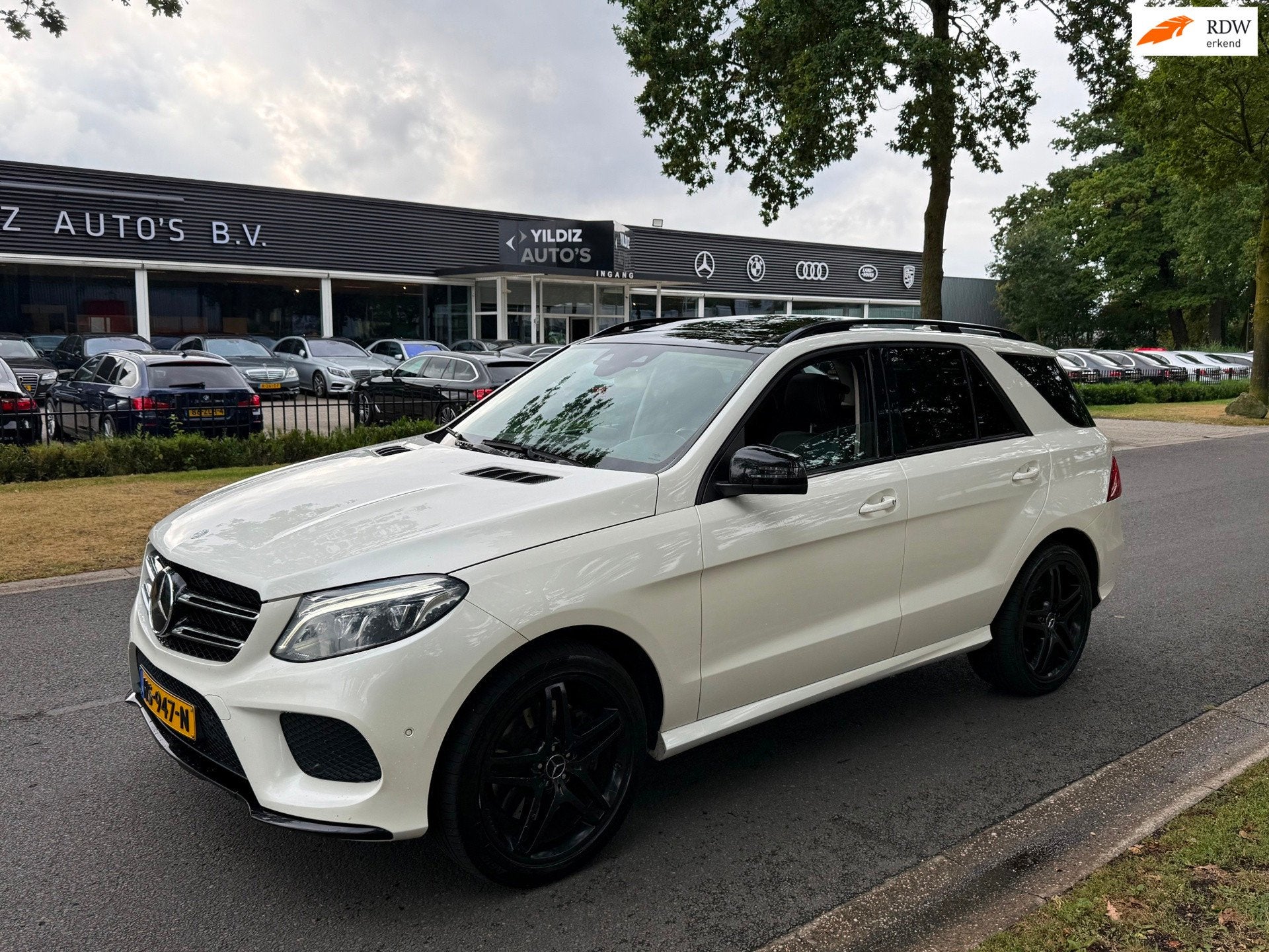 Mercedes-Benz GLE-klasse GLE500 e 4MATIC/AMG-Line/Night-Pakk, Auto's, Mercedes-Benz, Automaat, Automatische klimaatregeling, Gebruikt