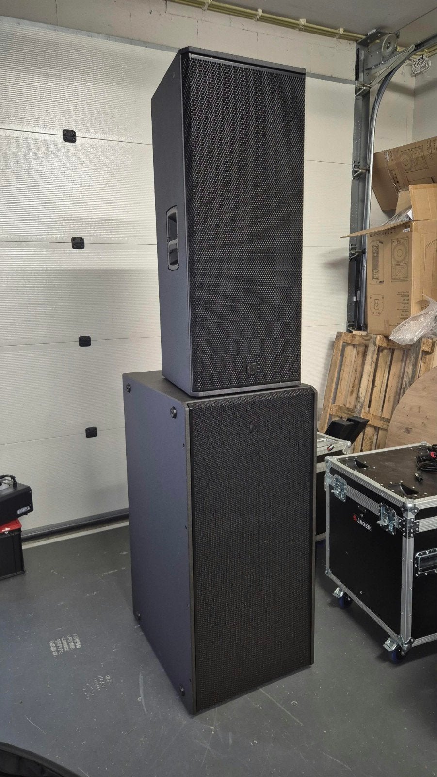 RCF Geluidsset - 2 x NX 985-A & Sub 8008-AS - Ex BTW