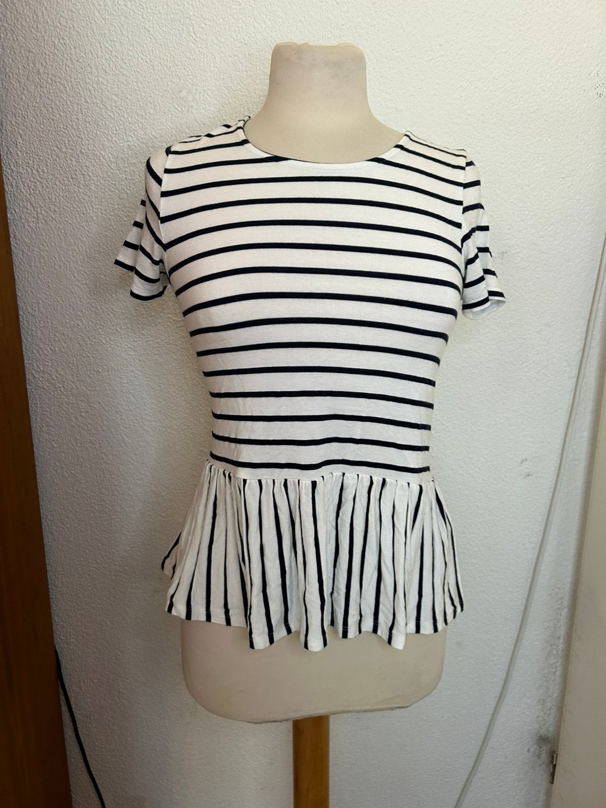 Gestreepte dames peplum top | Only | maat XS/34 | als nieuw, Wit, Ophalen of Verzenden, Zo goed als nieuw, Korte mouw