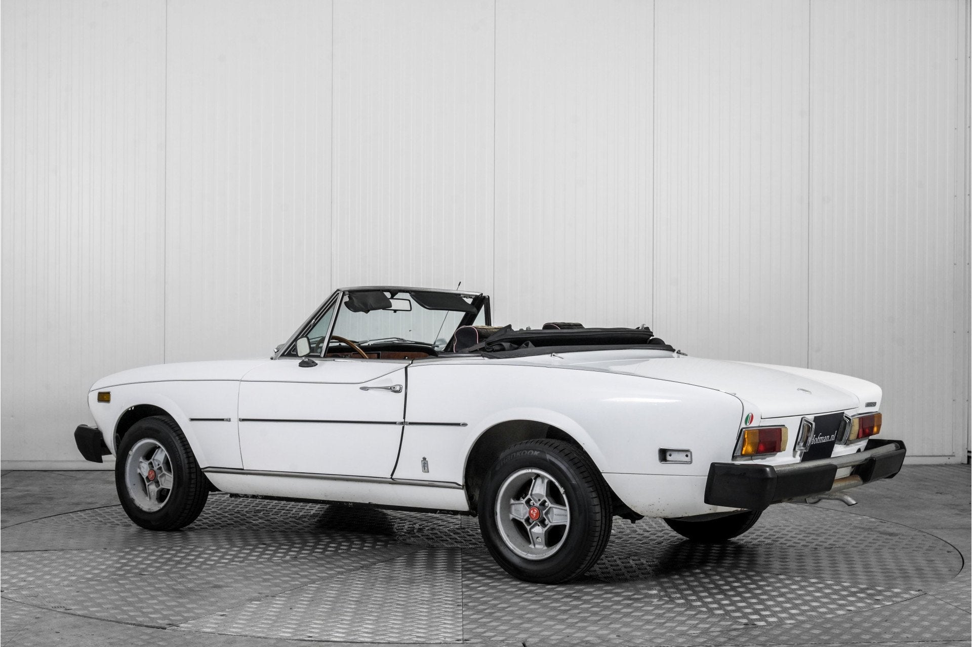 Fiat 124 Spider . (bj 1977), foto 7
