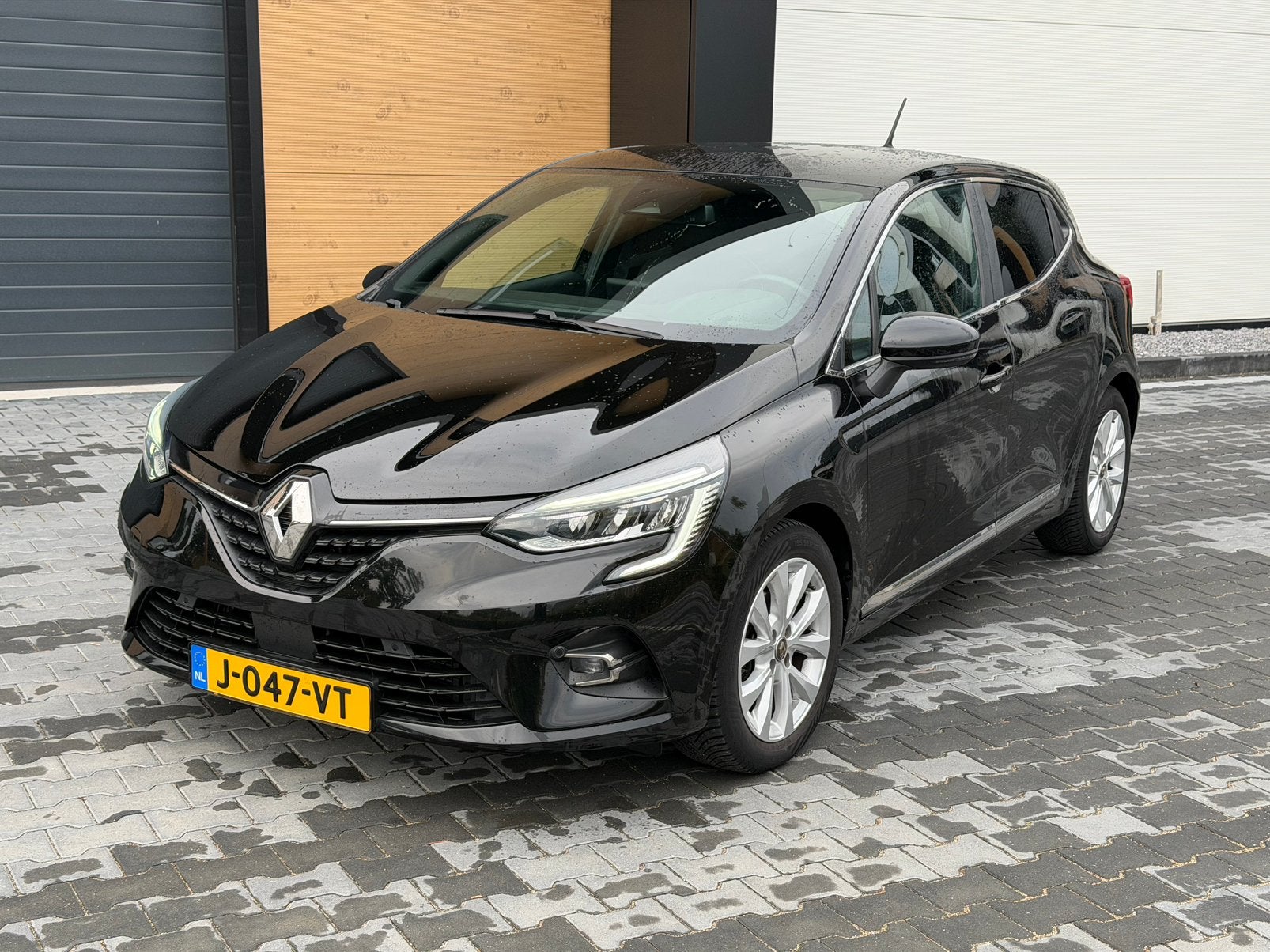 Renault Clio 1.0 TCe 100 FUL OPTION |Groot Navi scherm|LED|., Auto's, 580 kg, Handgeschakeld, Particulier, 3 cilinders