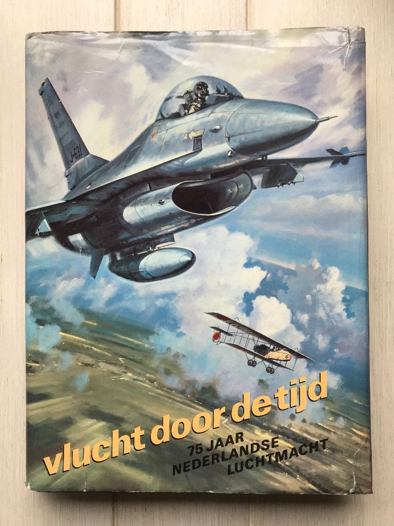Vlucht door de tijd: 75 jaar Koninklijke Luchtmacht, Kolonel de Jong, Niet van toepassing, Ophalen of Verzenden, Zo goed als nieuw