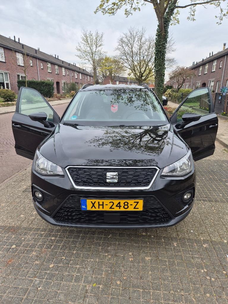 Seat Arona 1.0 TSI 115pk 2019 Zwart automaat 2e eigenaar, Auto's, Seat, Stof, 1112 kg, Origineel Nederlands, 115 pk
