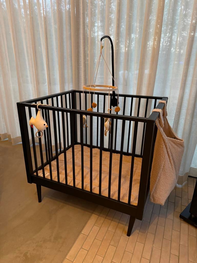 Complete Boxset: Europe Baby Evy Box met accessoires, Ophalen of Verzenden, Zo goed als nieuw, Vierkant, In hoogte verstelbaar