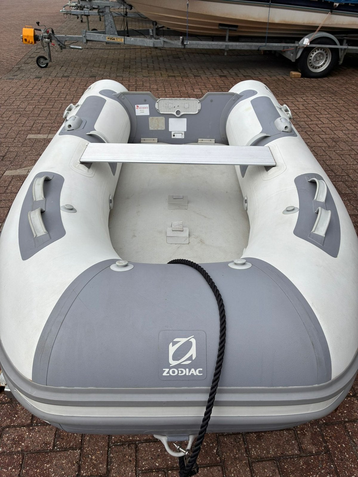 Zodiac cadet 270 Aero met 6 pk Mercury buitenboord motor, Watersport en Boten, Rubberboten, Ophalen, Zo goed als nieuw, Mercury