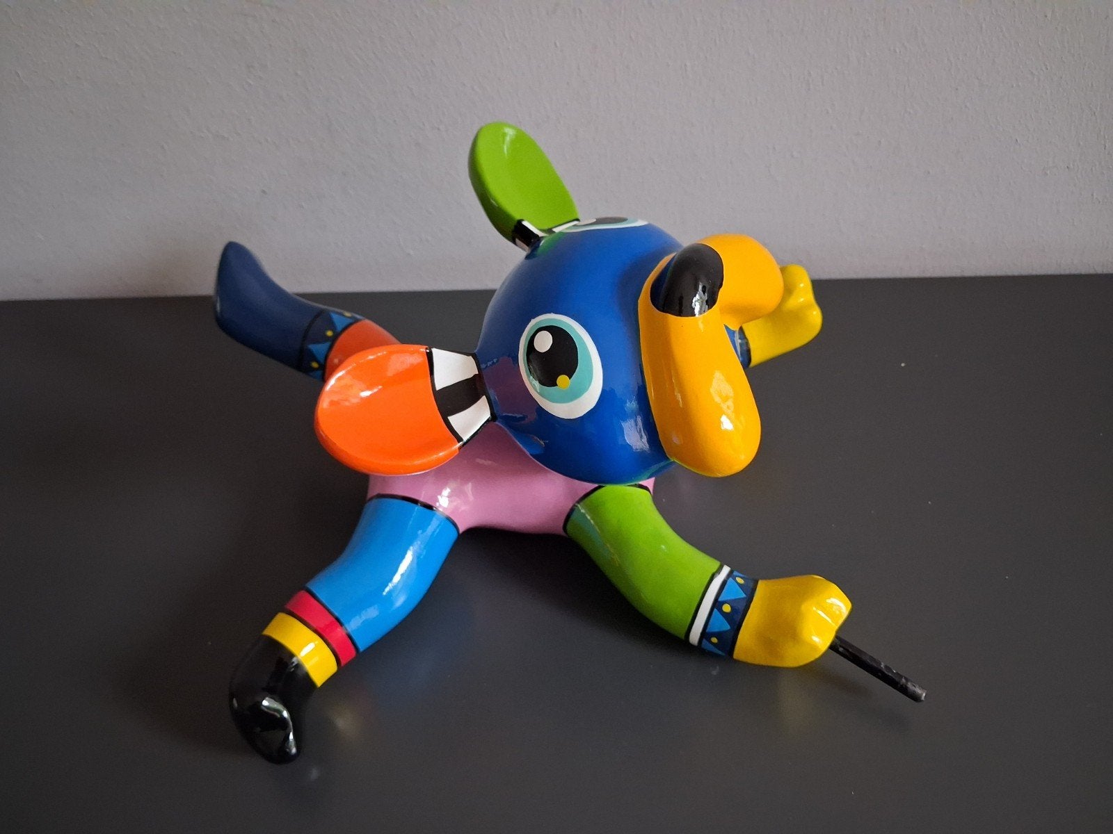 George Balancing Bull Dog zonder sokkel medium, Handgemaakt, Kunststof, Ophalen of Verzenden, 20 - 50 cm