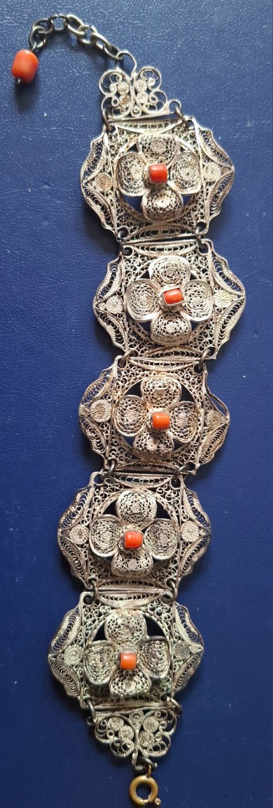 Zilveren Filigrain Schakelarmband met Bloedkoraal Zeeuws, Gebruikt, Ophalen of Verzenden, Met edelsteen, Zilver
