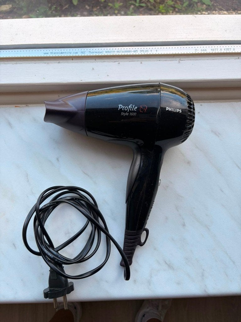 Philips Profile Style 1000 Föhn & Braun Satin Hair 1 Borstel, Witgoed en Apparatuur, Ophalen, Zo goed als nieuw, Haarverzorging