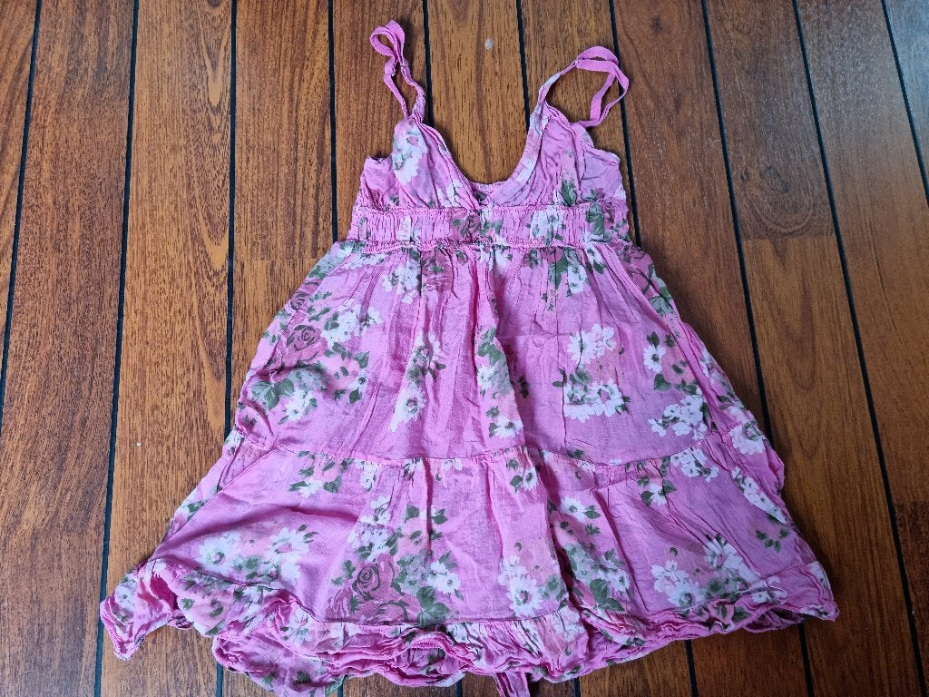 FLEURIGE zomerjurk maat 116 / 122 ** ERG LEUK **, Kinderen en Baby's, Kinderkleding | Maat 116, Ophalen of Verzenden, Gebruikt