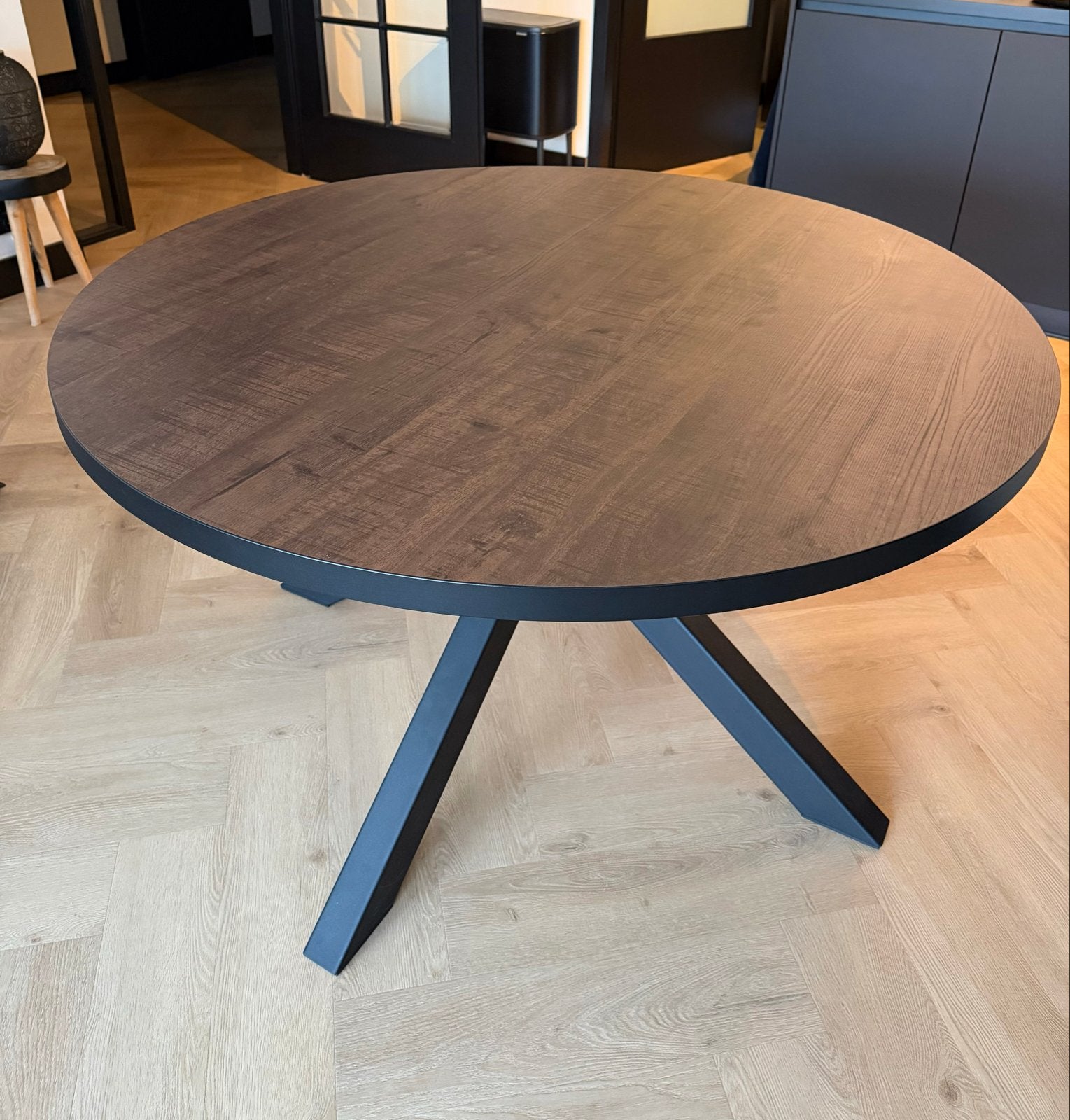 Eettafel Trapani - 130 cm - Lamulux dark mango, Ophalen, 100 tot 150 cm, Rond, Zo goed als nieuw