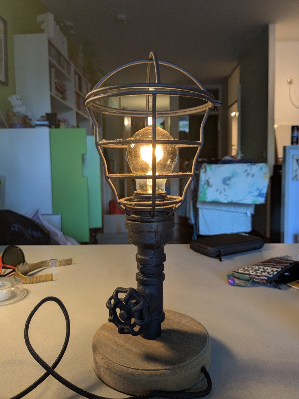Industriële Tafellamp James - Leen Bakker, Huis en Inrichting, Bureaulamp, Overige merken, Zo goed als nieuw, Zwart
