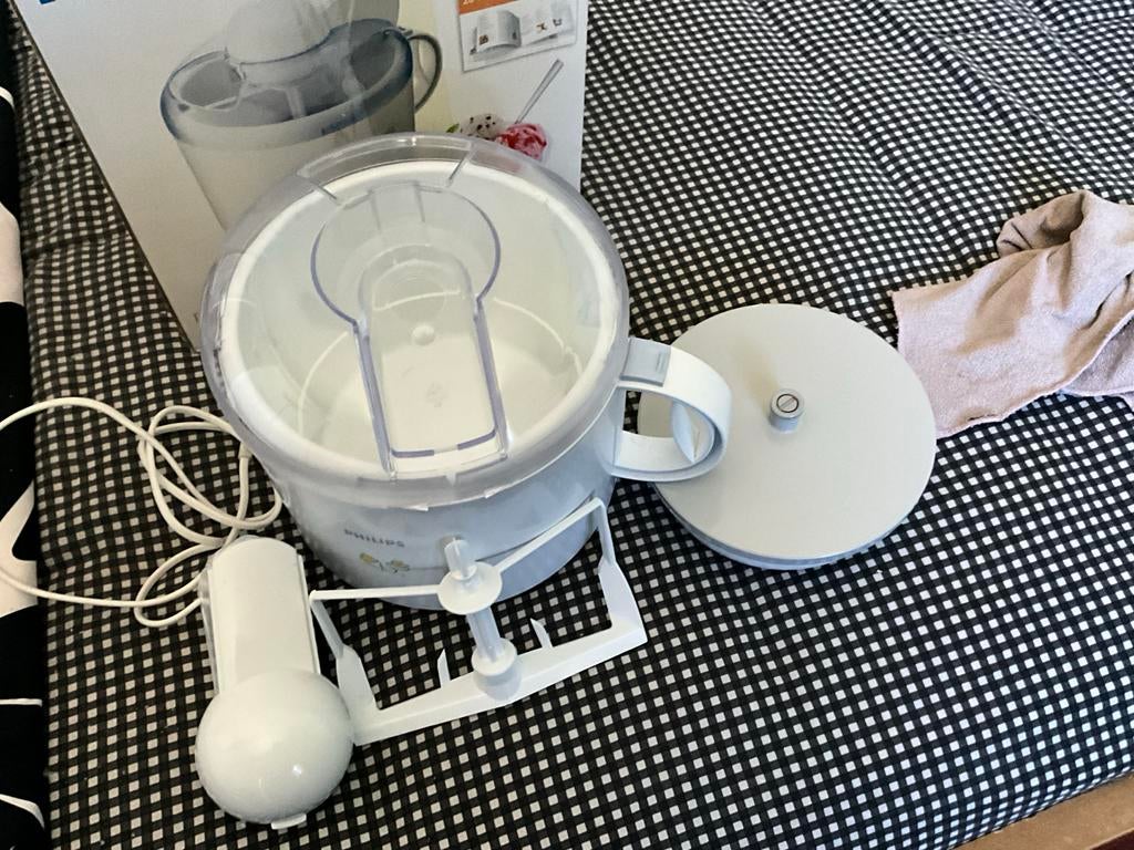 Philips HR2304 IJsmachine - Zelfgemaakt ijs in 30-50 min, Ophalen, Zo goed als nieuw, Koelelement