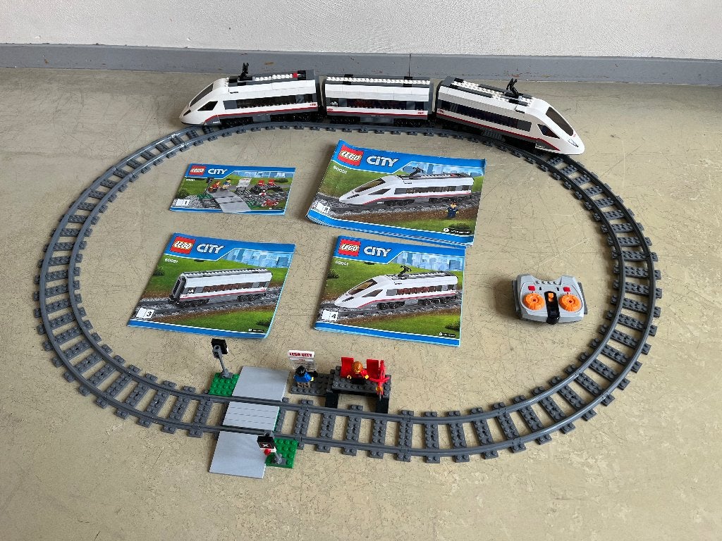 Lego City trein 60051, Kinderen en Baby's, Speelgoed | Duplo en Lego, Lego, Compleet, Ophalen of Verzenden, Complete set